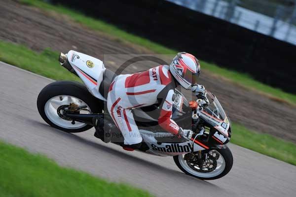 Motorcycle action photographs;Rockingham;Rockingham photographs;event digital images;eventdigitalimages;no limits trackday;peter wileman photography;rockingham corby northamptonshire;trackday;trackday digital images;trackday photos