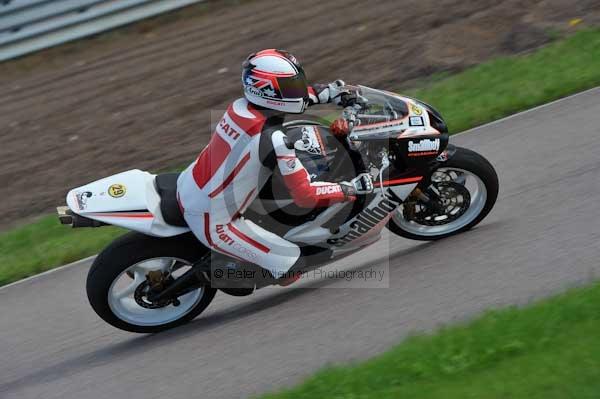 Motorcycle action photographs;Rockingham;Rockingham photographs;event digital images;eventdigitalimages;no limits trackday;peter wileman photography;rockingham corby northamptonshire;trackday;trackday digital images;trackday photos