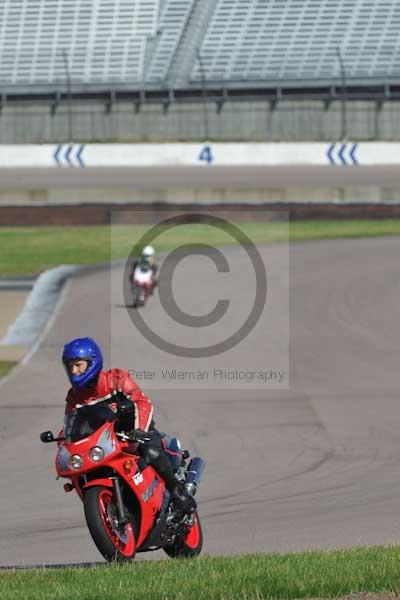 Motorcycle action photographs;Rockingham;Rockingham photographs;event digital images;eventdigitalimages;no limits trackday;peter wileman photography;rockingham corby northamptonshire;trackday;trackday digital images;trackday photos