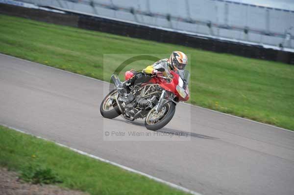 Motorcycle action photographs;Rockingham;Rockingham photographs;event digital images;eventdigitalimages;no limits trackday;peter wileman photography;rockingham corby northamptonshire;trackday;trackday digital images;trackday photos