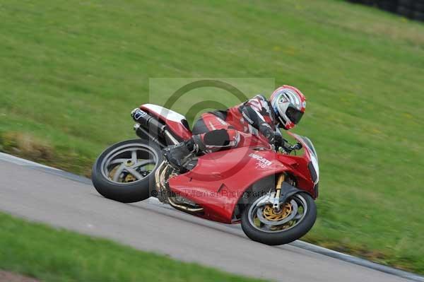 Motorcycle action photographs;Rockingham;Rockingham photographs;event digital images;eventdigitalimages;no limits trackday;peter wileman photography;rockingham corby northamptonshire;trackday;trackday digital images;trackday photos