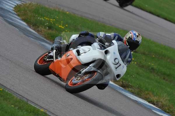 Motorcycle action photographs;Rockingham;Rockingham photographs;event digital images;eventdigitalimages;no limits trackday;peter wileman photography;rockingham corby northamptonshire;trackday;trackday digital images;trackday photos