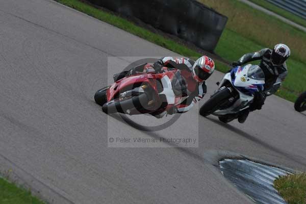 Motorcycle action photographs;Rockingham;Rockingham photographs;event digital images;eventdigitalimages;no limits trackday;peter wileman photography;rockingham corby northamptonshire;trackday;trackday digital images;trackday photos