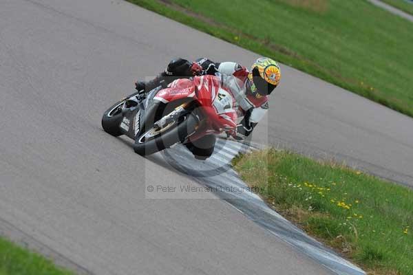 Motorcycle action photographs;Rockingham;Rockingham photographs;event digital images;eventdigitalimages;no limits trackday;peter wileman photography;rockingham corby northamptonshire;trackday;trackday digital images;trackday photos