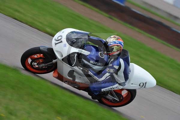 Motorcycle action photographs;Rockingham;Rockingham photographs;event digital images;eventdigitalimages;no limits trackday;peter wileman photography;rockingham corby northamptonshire;trackday;trackday digital images;trackday photos