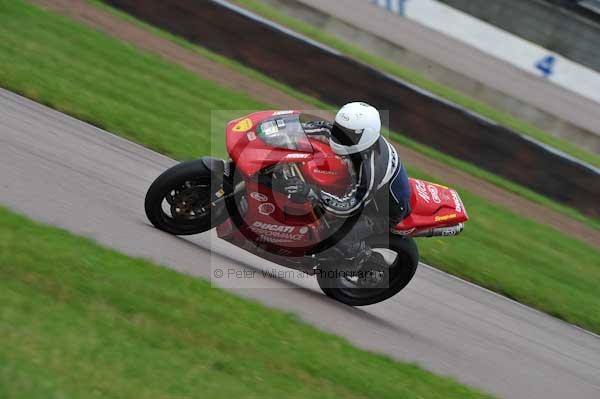Motorcycle action photographs;Rockingham;Rockingham photographs;event digital images;eventdigitalimages;no limits trackday;peter wileman photography;rockingham corby northamptonshire;trackday;trackday digital images;trackday photos