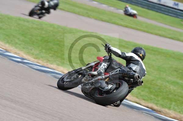 Motorcycle action photographs;Rockingham;Rockingham photographs;event digital images;eventdigitalimages;no limits trackday;peter wileman photography;rockingham corby northamptonshire;trackday;trackday digital images;trackday photos