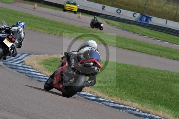 Motorcycle action photographs;Rockingham;Rockingham photographs;event digital images;eventdigitalimages;no limits trackday;peter wileman photography;rockingham corby northamptonshire;trackday;trackday digital images;trackday photos