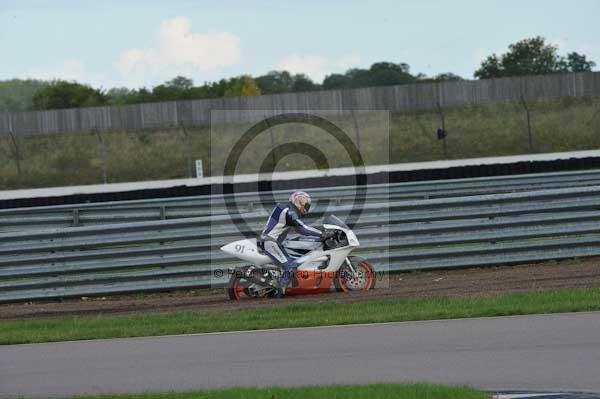Motorcycle action photographs;Rockingham;Rockingham photographs;event digital images;eventdigitalimages;no limits trackday;peter wileman photography;rockingham corby northamptonshire;trackday;trackday digital images;trackday photos