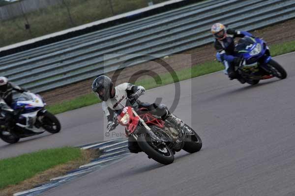 Motorcycle action photographs;Rockingham;Rockingham photographs;event digital images;eventdigitalimages;no limits trackday;peter wileman photography;rockingham corby northamptonshire;trackday;trackday digital images;trackday photos