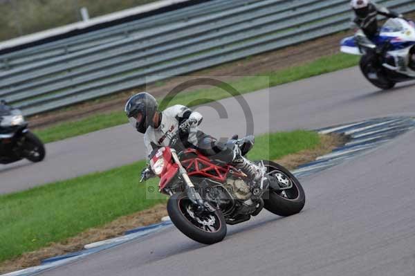 Motorcycle action photographs;Rockingham;Rockingham photographs;event digital images;eventdigitalimages;no limits trackday;peter wileman photography;rockingham corby northamptonshire;trackday;trackday digital images;trackday photos