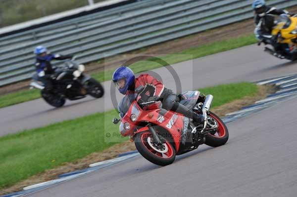 Motorcycle action photographs;Rockingham;Rockingham photographs;event digital images;eventdigitalimages;no limits trackday;peter wileman photography;rockingham corby northamptonshire;trackday;trackday digital images;trackday photos