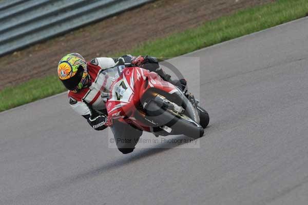 Motorcycle action photographs;Rockingham;Rockingham photographs;event digital images;eventdigitalimages;no limits trackday;peter wileman photography;rockingham corby northamptonshire;trackday;trackday digital images;trackday photos