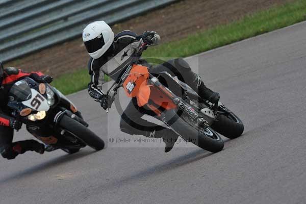Motorcycle action photographs;Rockingham;Rockingham photographs;event digital images;eventdigitalimages;no limits trackday;peter wileman photography;rockingham corby northamptonshire;trackday;trackday digital images;trackday photos