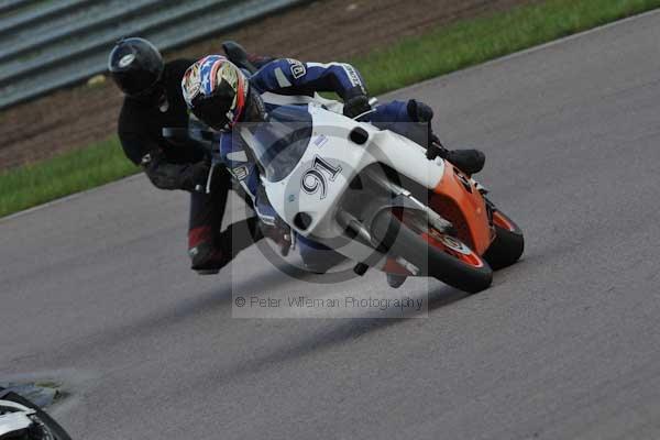 Motorcycle action photographs;Rockingham;Rockingham photographs;event digital images;eventdigitalimages;no limits trackday;peter wileman photography;rockingham corby northamptonshire;trackday;trackday digital images;trackday photos