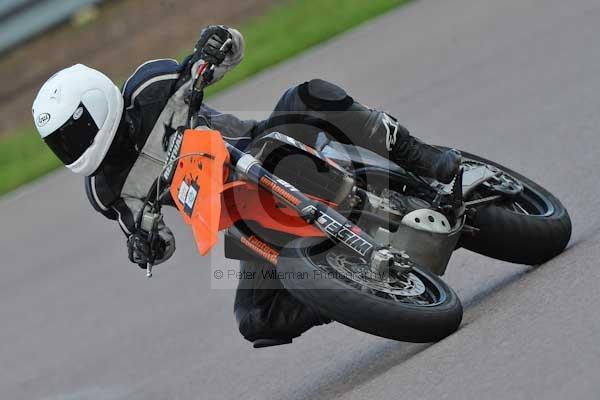 Motorcycle action photographs;Rockingham;Rockingham photographs;event digital images;eventdigitalimages;no limits trackday;peter wileman photography;rockingham corby northamptonshire;trackday;trackday digital images;trackday photos