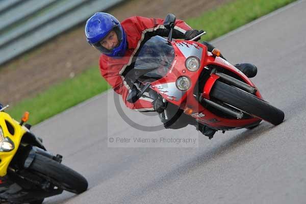 Motorcycle action photographs;Rockingham;Rockingham photographs;event digital images;eventdigitalimages;no limits trackday;peter wileman photography;rockingham corby northamptonshire;trackday;trackday digital images;trackday photos