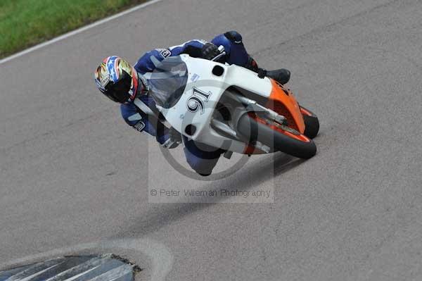 Motorcycle action photographs;Rockingham;Rockingham photographs;event digital images;eventdigitalimages;no limits trackday;peter wileman photography;rockingham corby northamptonshire;trackday;trackday digital images;trackday photos