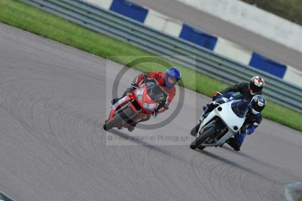 Motorcycle action photographs;Rockingham;Rockingham photographs;event digital images;eventdigitalimages;no limits trackday;peter wileman photography;rockingham corby northamptonshire;trackday;trackday digital images;trackday photos