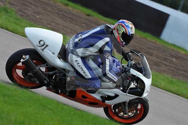 Motorcycle action photographs;Rockingham;Rockingham photographs;event digital images;eventdigitalimages;no limits trackday;peter wileman photography;rockingham corby northamptonshire;trackday;trackday digital images;trackday photos
