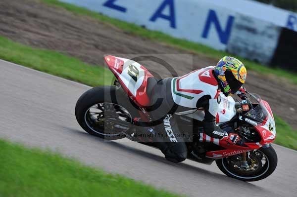 Motorcycle action photographs;Rockingham;Rockingham photographs;event digital images;eventdigitalimages;no limits trackday;peter wileman photography;rockingham corby northamptonshire;trackday;trackday digital images;trackday photos