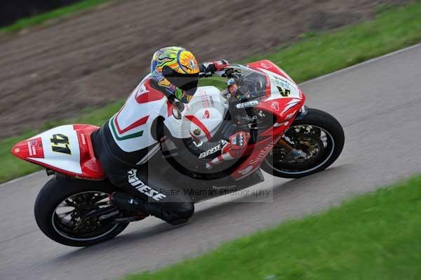 Motorcycle action photographs;Rockingham;Rockingham photographs;event digital images;eventdigitalimages;no limits trackday;peter wileman photography;rockingham corby northamptonshire;trackday;trackday digital images;trackday photos