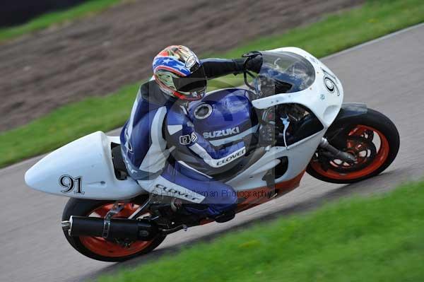 Motorcycle action photographs;Rockingham;Rockingham photographs;event digital images;eventdigitalimages;no limits trackday;peter wileman photography;rockingham corby northamptonshire;trackday;trackday digital images;trackday photos