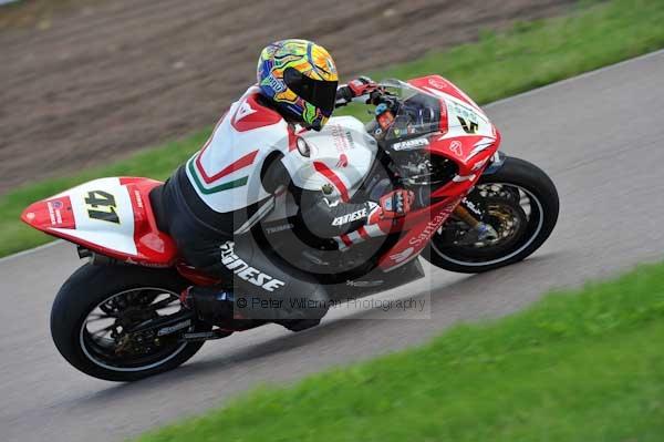Motorcycle action photographs;Rockingham;Rockingham photographs;event digital images;eventdigitalimages;no limits trackday;peter wileman photography;rockingham corby northamptonshire;trackday;trackday digital images;trackday photos