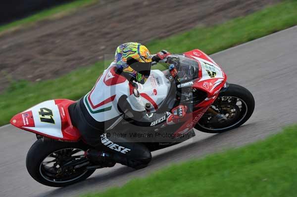Motorcycle action photographs;Rockingham;Rockingham photographs;event digital images;eventdigitalimages;no limits trackday;peter wileman photography;rockingham corby northamptonshire;trackday;trackday digital images;trackday photos