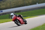 Motorcycle-action-photographs;Rockingham;Rockingham-photographs;event-digital-images;eventdigitalimages;no-limits-trackday;peter-wileman-photography;rockingham-corby-northamptonshire;trackday;trackday-digital-images;trackday-photos