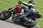 Motorcycle-action-photographs;Rockingham;Rockingham-photographs;event-digital-images;eventdigitalimages;no-limits-trackday;peter-wileman-photography;rockingham-corby-northamptonshire;trackday;trackday-digital-images;trackday-photos