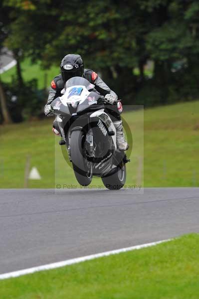 Motorcycle action photographs;cadwell;cadwell park photographs;event digital images;eventdigitalimages;motor racing louth lincolnshire;no limits trackday;peter wileman photography;trackday;trackday digital images;trackday photos