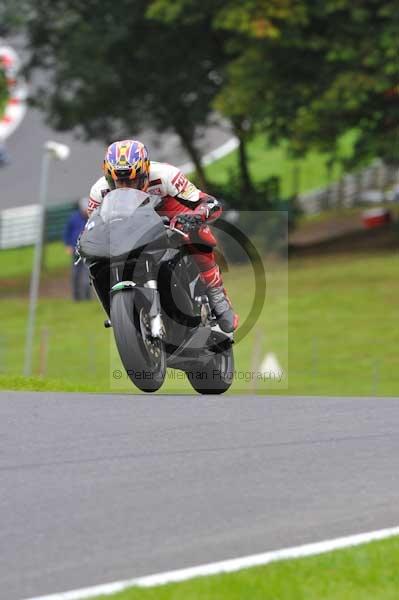 Motorcycle action photographs;cadwell;cadwell park photographs;event digital images;eventdigitalimages;motor racing louth lincolnshire;no limits trackday;peter wileman photography;trackday;trackday digital images;trackday photos