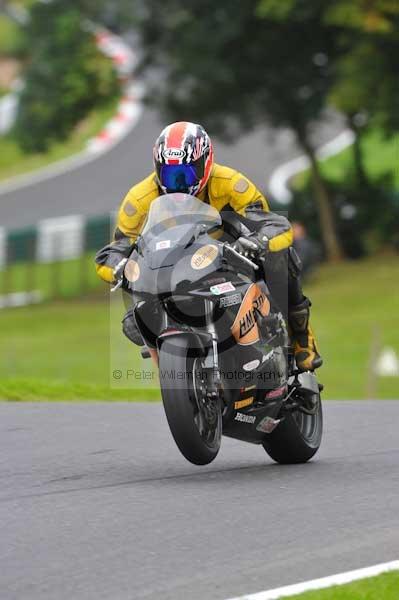 Motorcycle action photographs;cadwell;cadwell park photographs;event digital images;eventdigitalimages;motor racing louth lincolnshire;no limits trackday;peter wileman photography;trackday;trackday digital images;trackday photos
