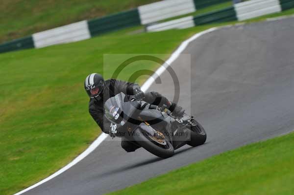 Motorcycle action photographs;cadwell;cadwell park photographs;event digital images;eventdigitalimages;motor racing louth lincolnshire;no limits trackday;peter wileman photography;trackday;trackday digital images;trackday photos
