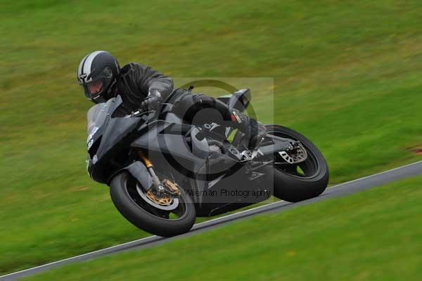 Motorcycle action photographs;cadwell;cadwell park photographs;event digital images;eventdigitalimages;motor racing louth lincolnshire;no limits trackday;peter wileman photography;trackday;trackday digital images;trackday photos