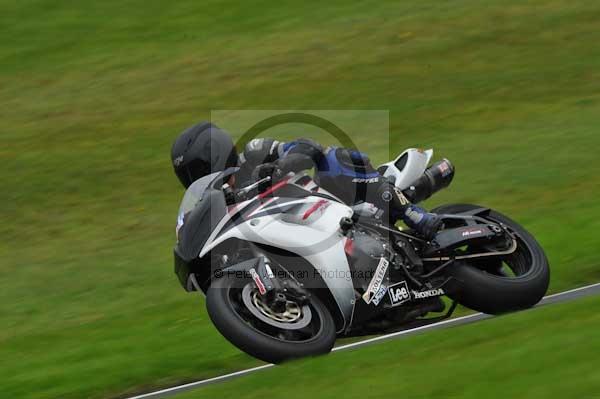 Motorcycle action photographs;cadwell;cadwell park photographs;event digital images;eventdigitalimages;motor racing louth lincolnshire;no limits trackday;peter wileman photography;trackday;trackday digital images;trackday photos