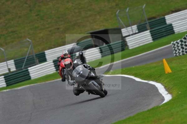 Motorcycle action photographs;cadwell;cadwell park photographs;event digital images;eventdigitalimages;motor racing louth lincolnshire;no limits trackday;peter wileman photography;trackday;trackday digital images;trackday photos