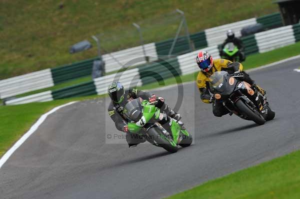 Motorcycle action photographs;cadwell;cadwell park photographs;event digital images;eventdigitalimages;motor racing louth lincolnshire;no limits trackday;peter wileman photography;trackday;trackday digital images;trackday photos