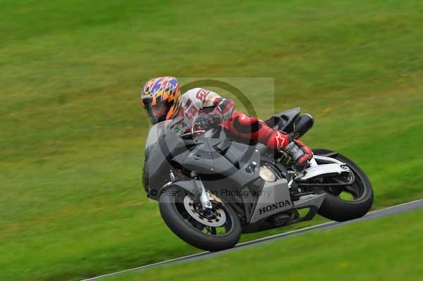Motorcycle action photographs;cadwell;cadwell park photographs;event digital images;eventdigitalimages;motor racing louth lincolnshire;no limits trackday;peter wileman photography;trackday;trackday digital images;trackday photos