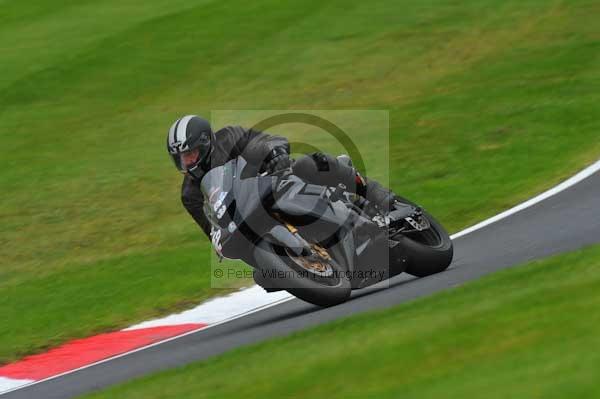 Motorcycle action photographs;cadwell;cadwell park photographs;event digital images;eventdigitalimages;motor racing louth lincolnshire;no limits trackday;peter wileman photography;trackday;trackday digital images;trackday photos