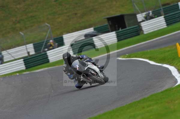 Motorcycle action photographs;cadwell;cadwell park photographs;event digital images;eventdigitalimages;motor racing louth lincolnshire;no limits trackday;peter wileman photography;trackday;trackday digital images;trackday photos