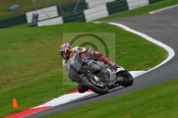 Motorcycle action photographs;cadwell;cadwell park photographs;event digital images;eventdigitalimages;motor racing louth lincolnshire;no limits trackday;peter wileman photography;trackday;trackday digital images;trackday photos