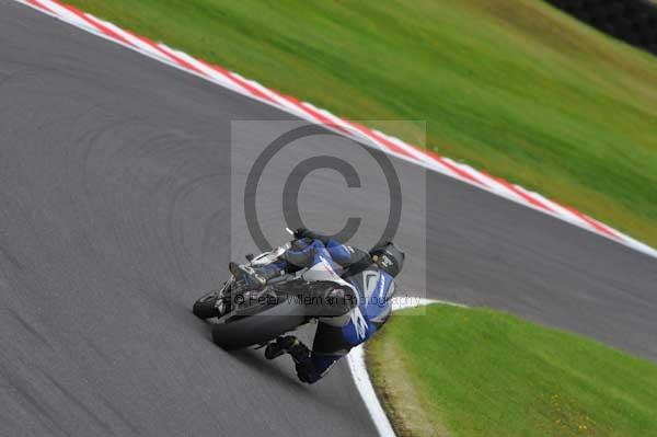 Motorcycle action photographs;cadwell;cadwell park photographs;event digital images;eventdigitalimages;motor racing louth lincolnshire;no limits trackday;peter wileman photography;trackday;trackday digital images;trackday photos