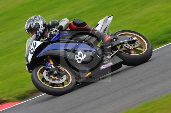 Motorcycle action photographs;cadwell;cadwell park photographs;event digital images;eventdigitalimages;motor racing louth lincolnshire;no limits trackday;peter wileman photography;trackday;trackday digital images;trackday photos