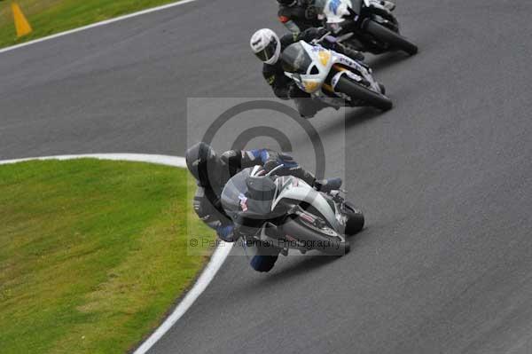 Motorcycle action photographs;cadwell;cadwell park photographs;event digital images;eventdigitalimages;motor racing louth lincolnshire;no limits trackday;peter wileman photography;trackday;trackday digital images;trackday photos