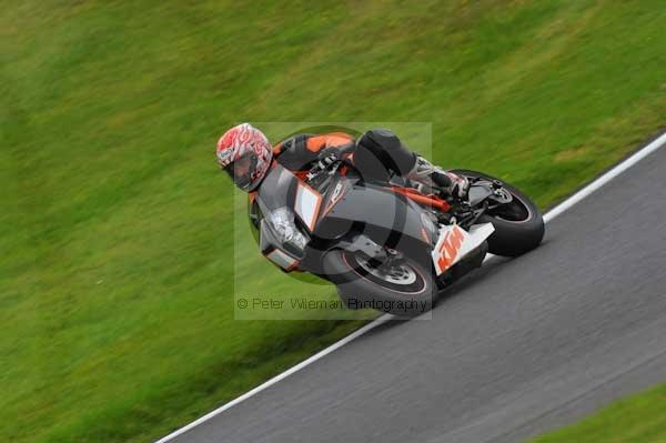 Motorcycle action photographs;cadwell;cadwell park photographs;event digital images;eventdigitalimages;motor racing louth lincolnshire;no limits trackday;peter wileman photography;trackday;trackday digital images;trackday photos