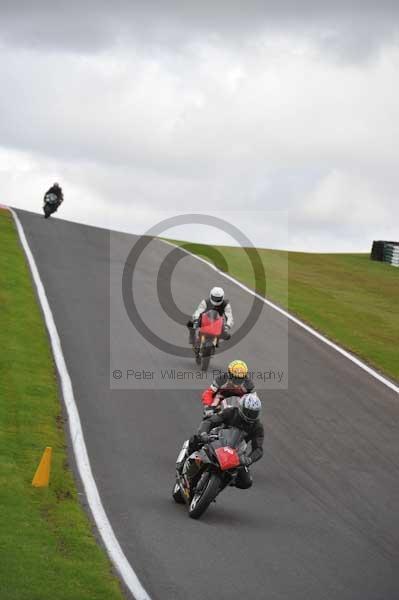 Motorcycle action photographs;cadwell;cadwell park photographs;event digital images;eventdigitalimages;motor racing louth lincolnshire;no limits trackday;peter wileman photography;trackday;trackday digital images;trackday photos
