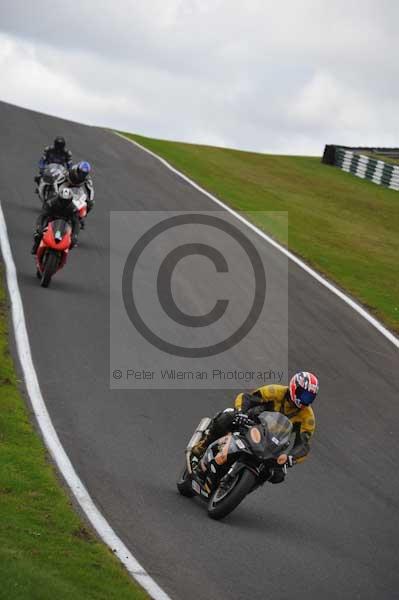 Motorcycle action photographs;cadwell;cadwell park photographs;event digital images;eventdigitalimages;motor racing louth lincolnshire;no limits trackday;peter wileman photography;trackday;trackday digital images;trackday photos
