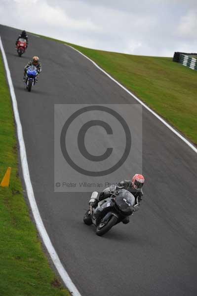 Motorcycle action photographs;cadwell;cadwell park photographs;event digital images;eventdigitalimages;motor racing louth lincolnshire;no limits trackday;peter wileman photography;trackday;trackday digital images;trackday photos